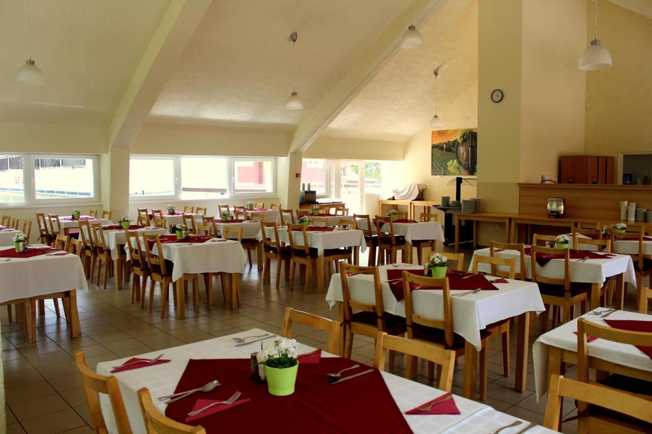 Bf Hotel Balatonföldvár Esterno foto